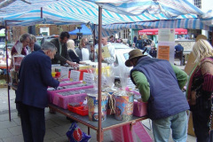 CM-kicks-off-Bridport-Street-Market-2006